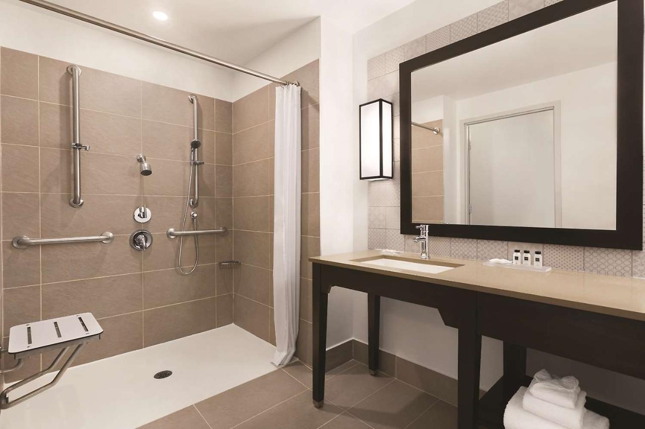 Country Inn & Suites By Radisson, Belleville, On Bagian luar foto