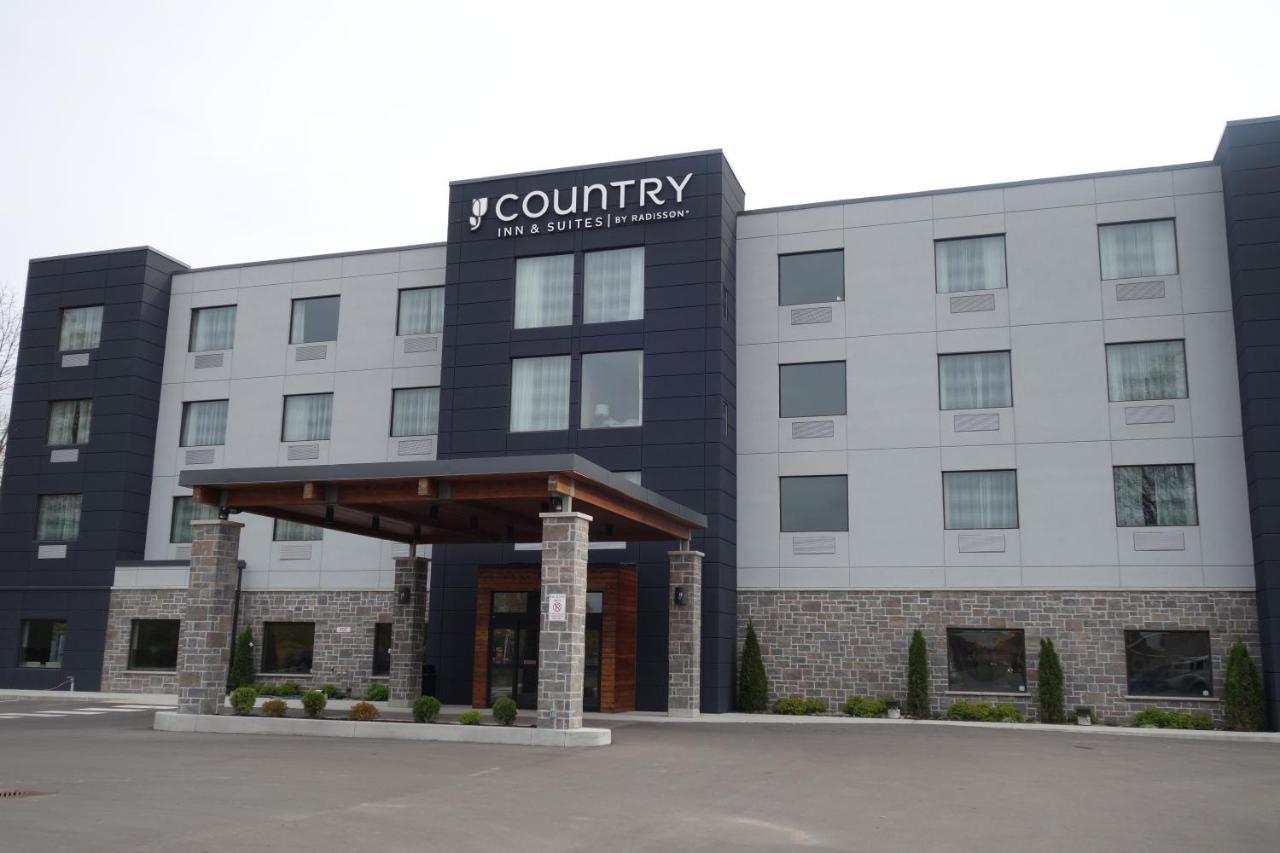 Country Inn & Suites By Radisson, Belleville, On Bagian luar foto